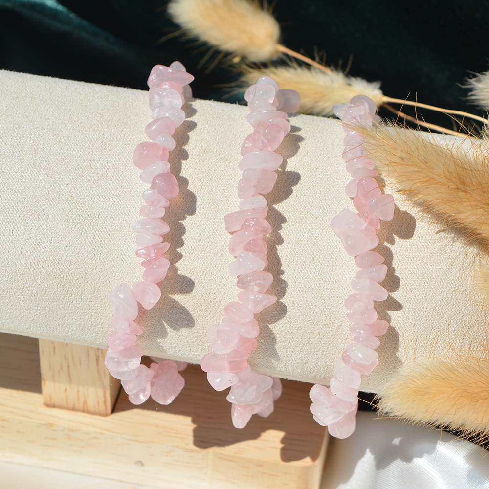 Rose quartz zapestnica