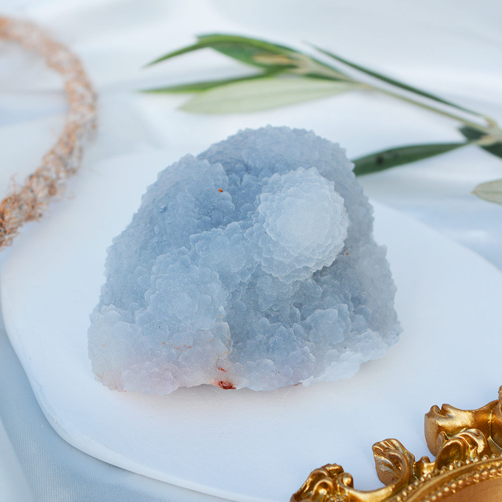 Modri kalcedon druzy