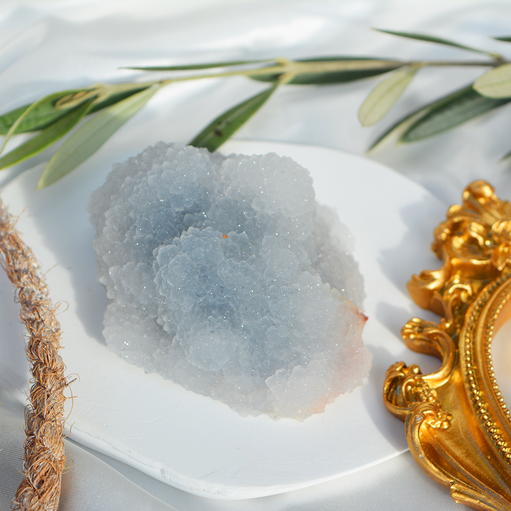 Modri kalcedon druzy