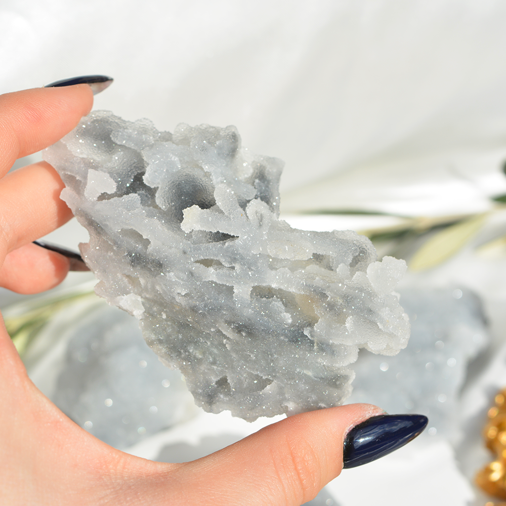 Modri kalcedon druzy