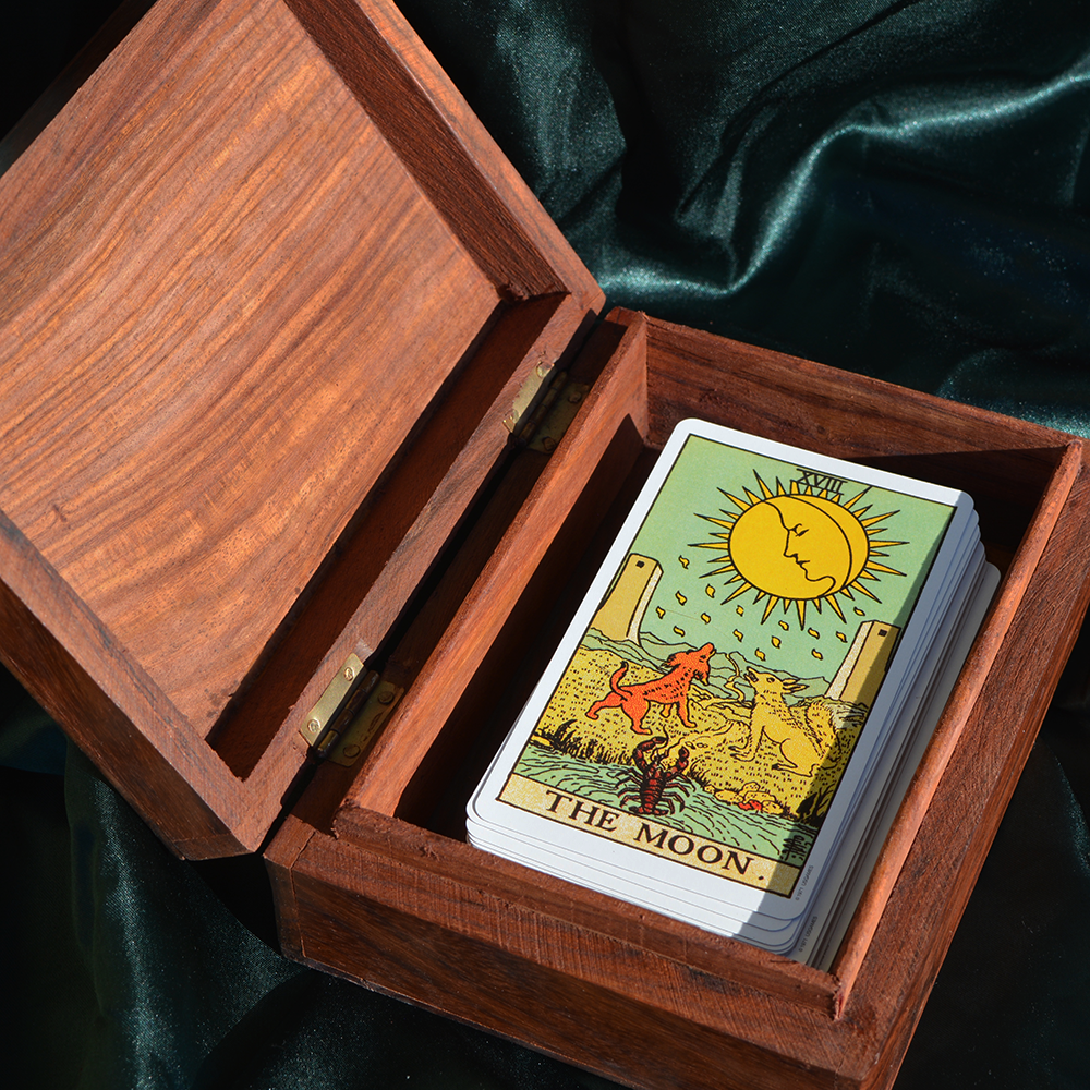 Škatlica za tarot karte