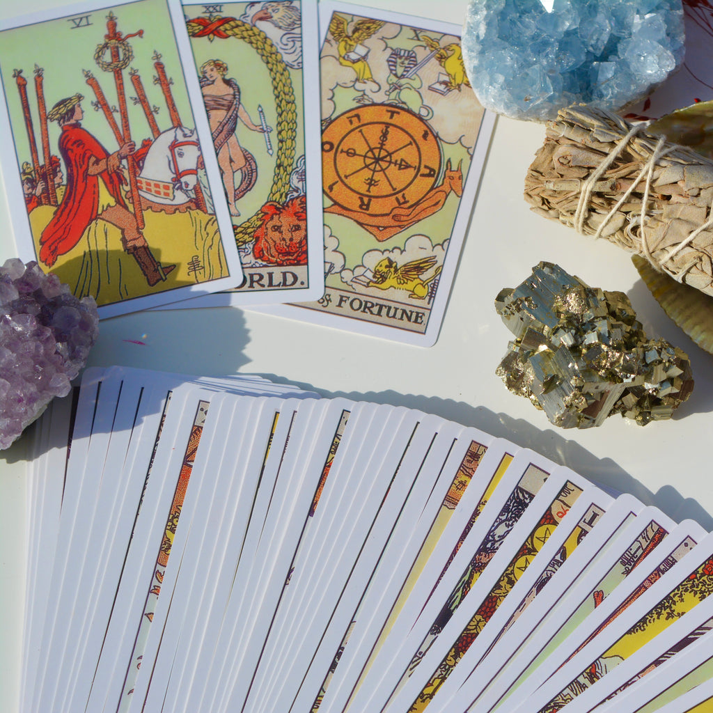 Vpogled v tarot karte