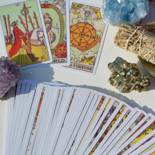 Vpogled v tarot karte