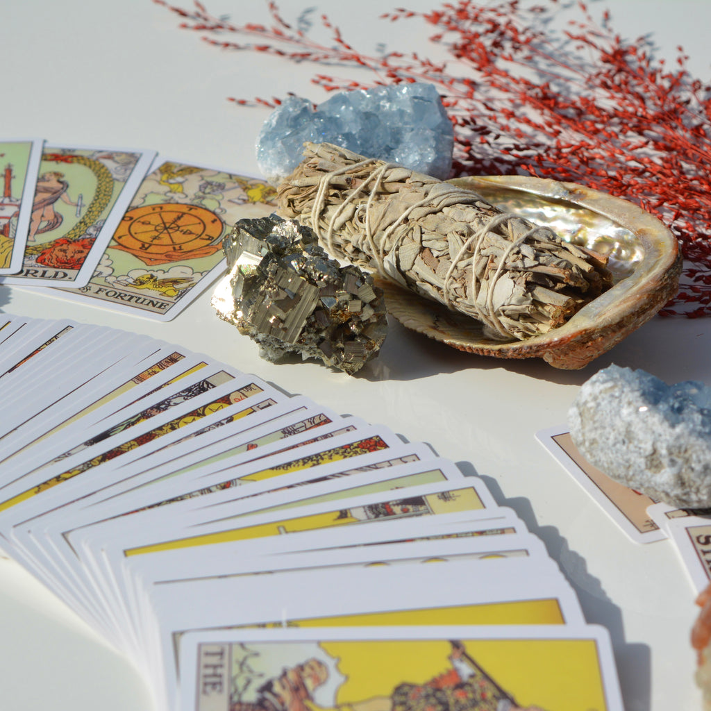 Vpogled v tarot karte