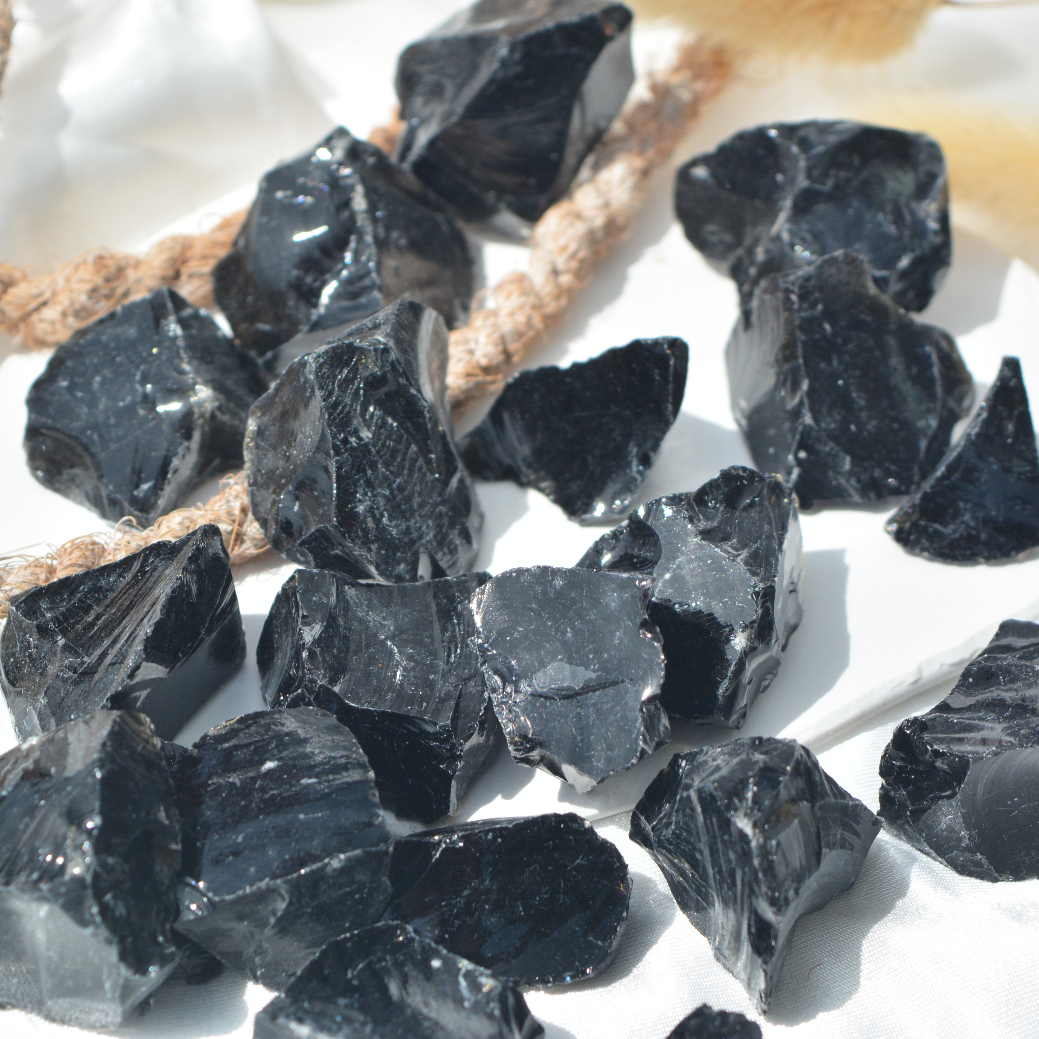 Surovi obsidian
