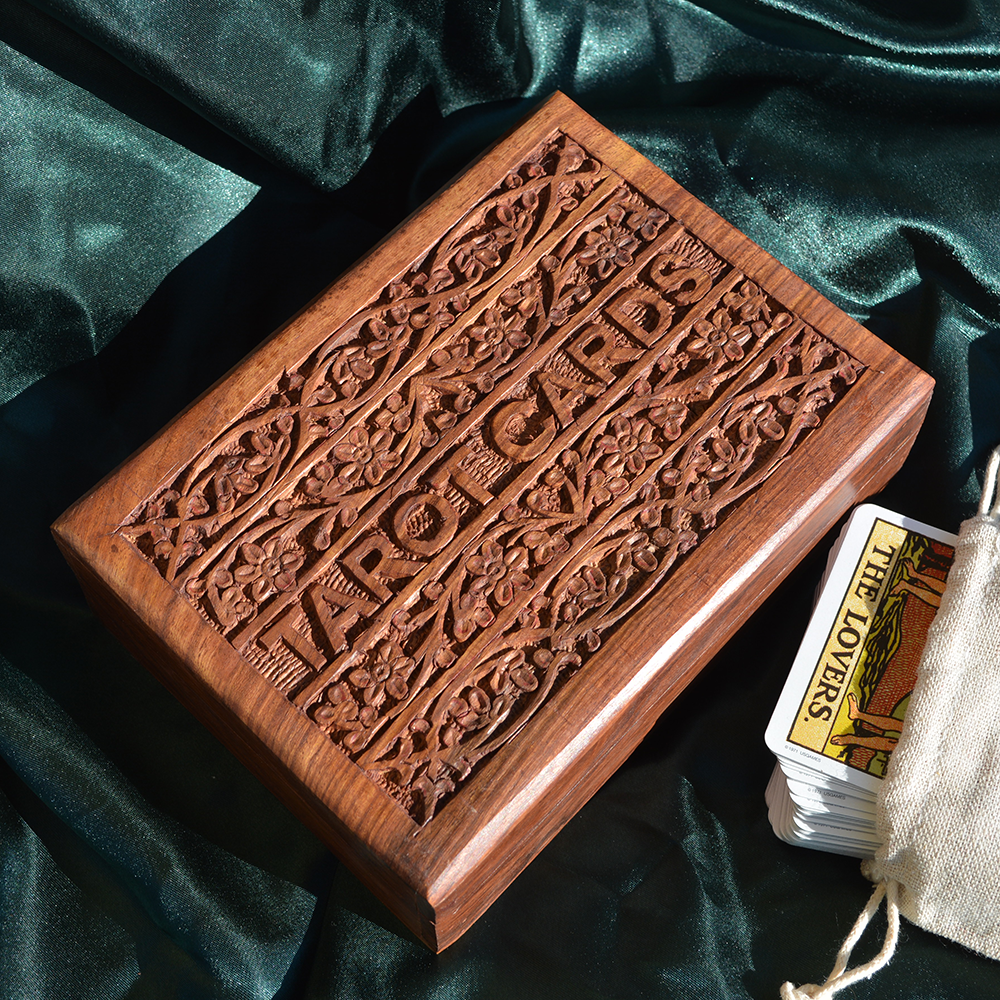 Škatlica za tarot karte