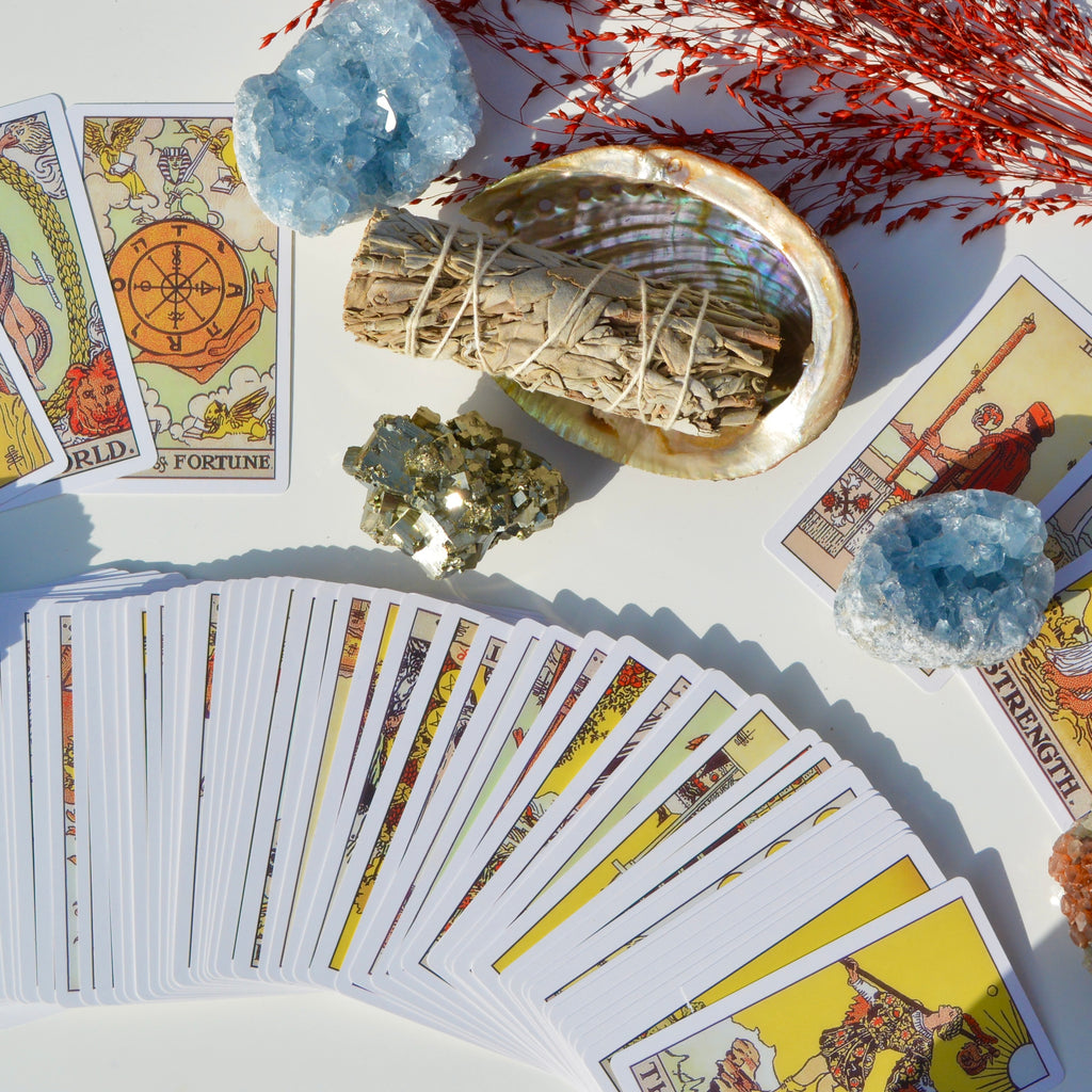 Vpogled v tarot karte