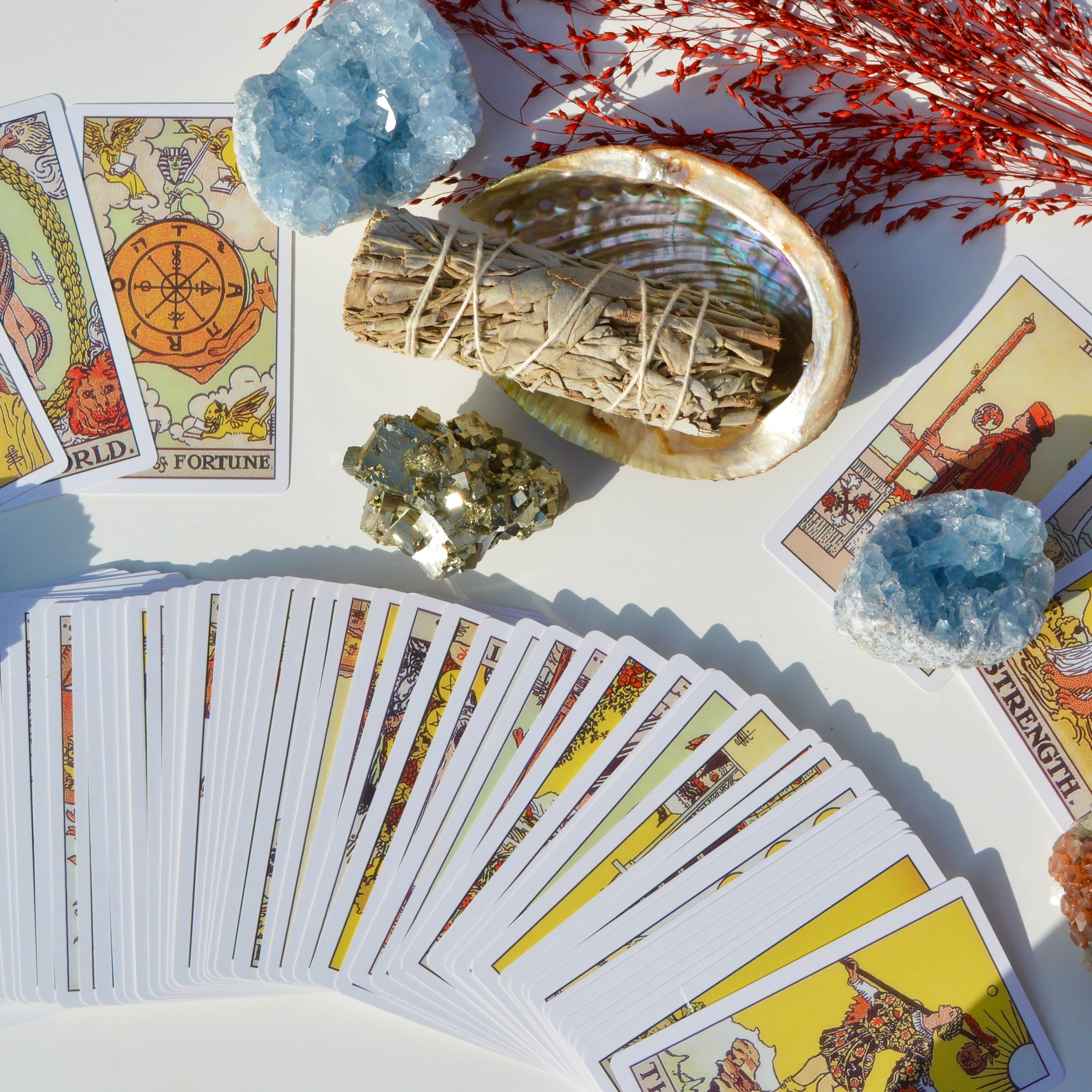 Vpogled v tarot karte